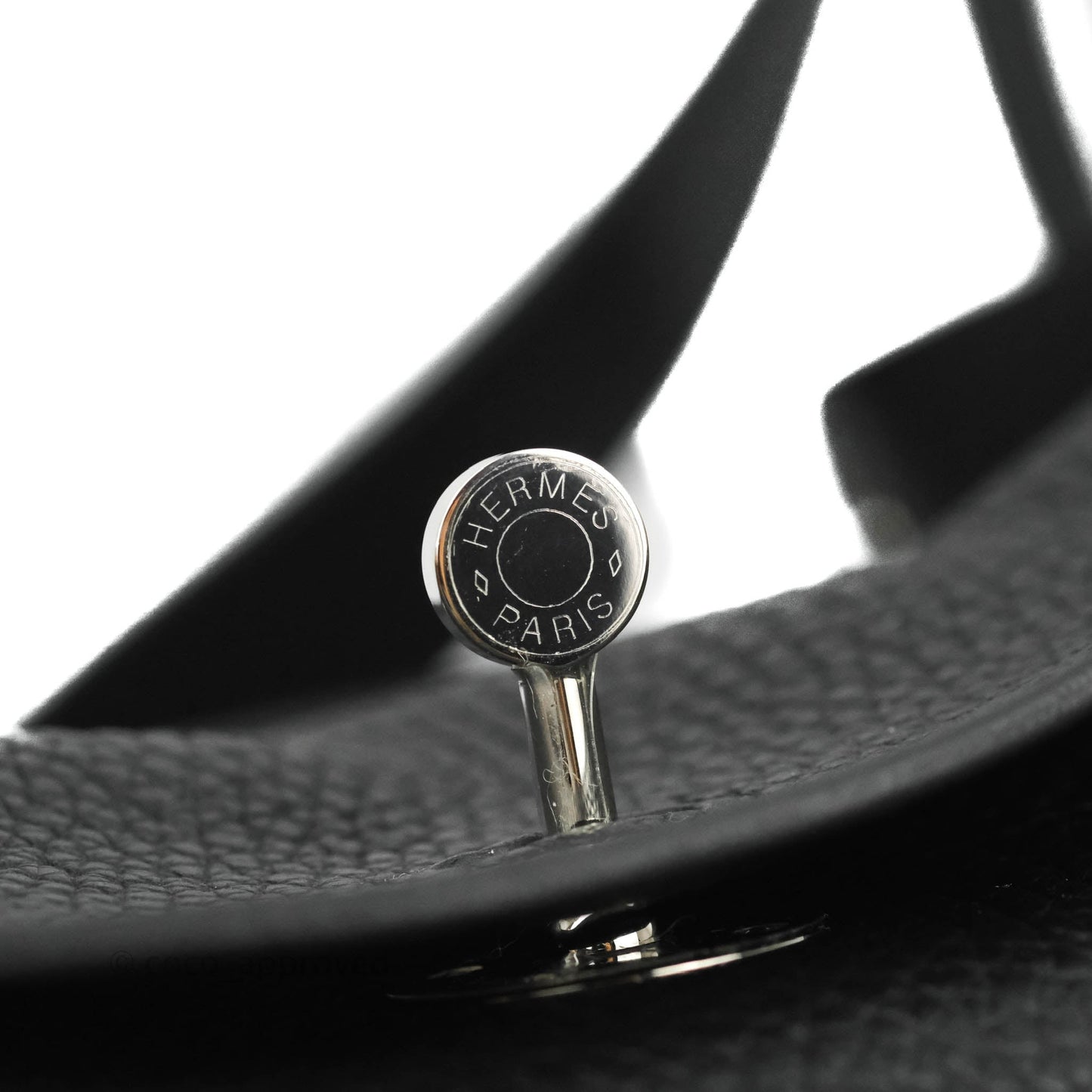 Hermès Lindy 26 Black Clemence Silver Hardware