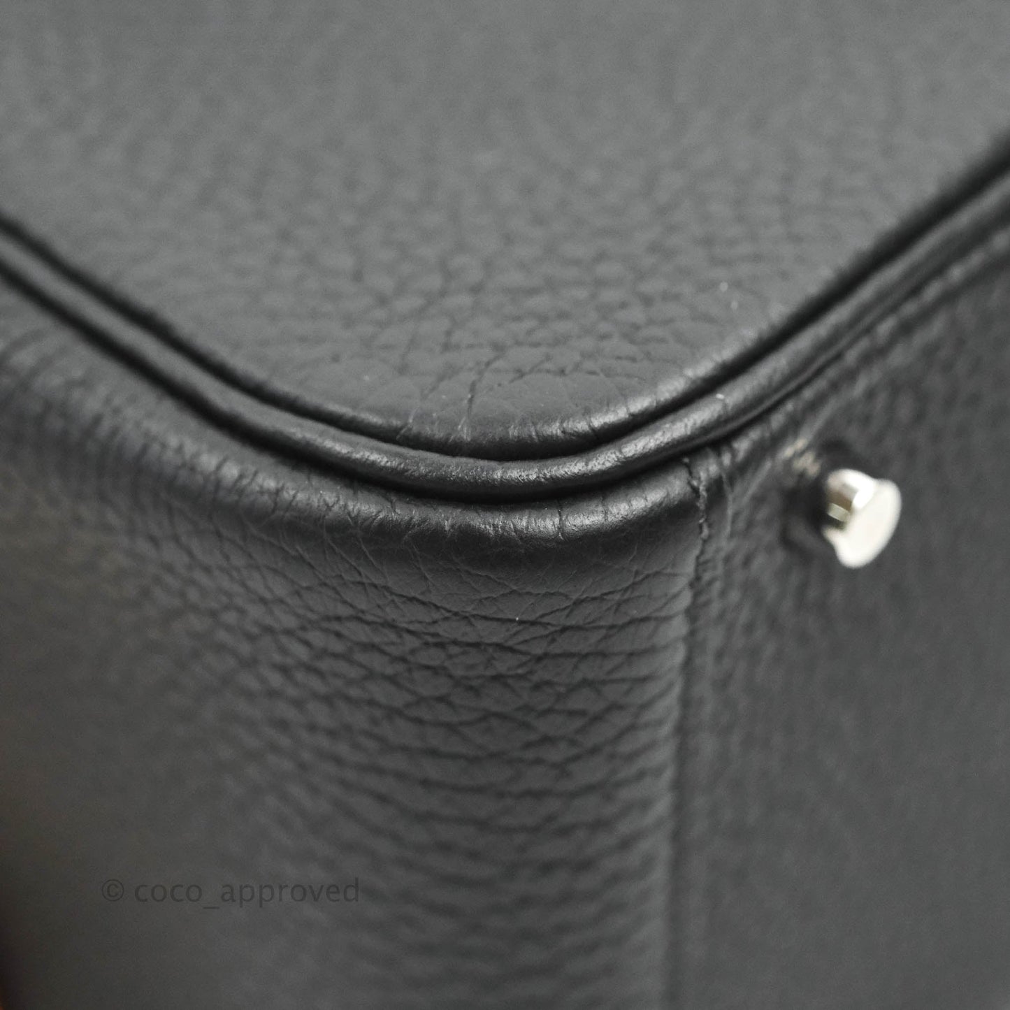 Hermès Mini Lindy 20 Taurillon Clemence Black Palladium Hardware With Twilly