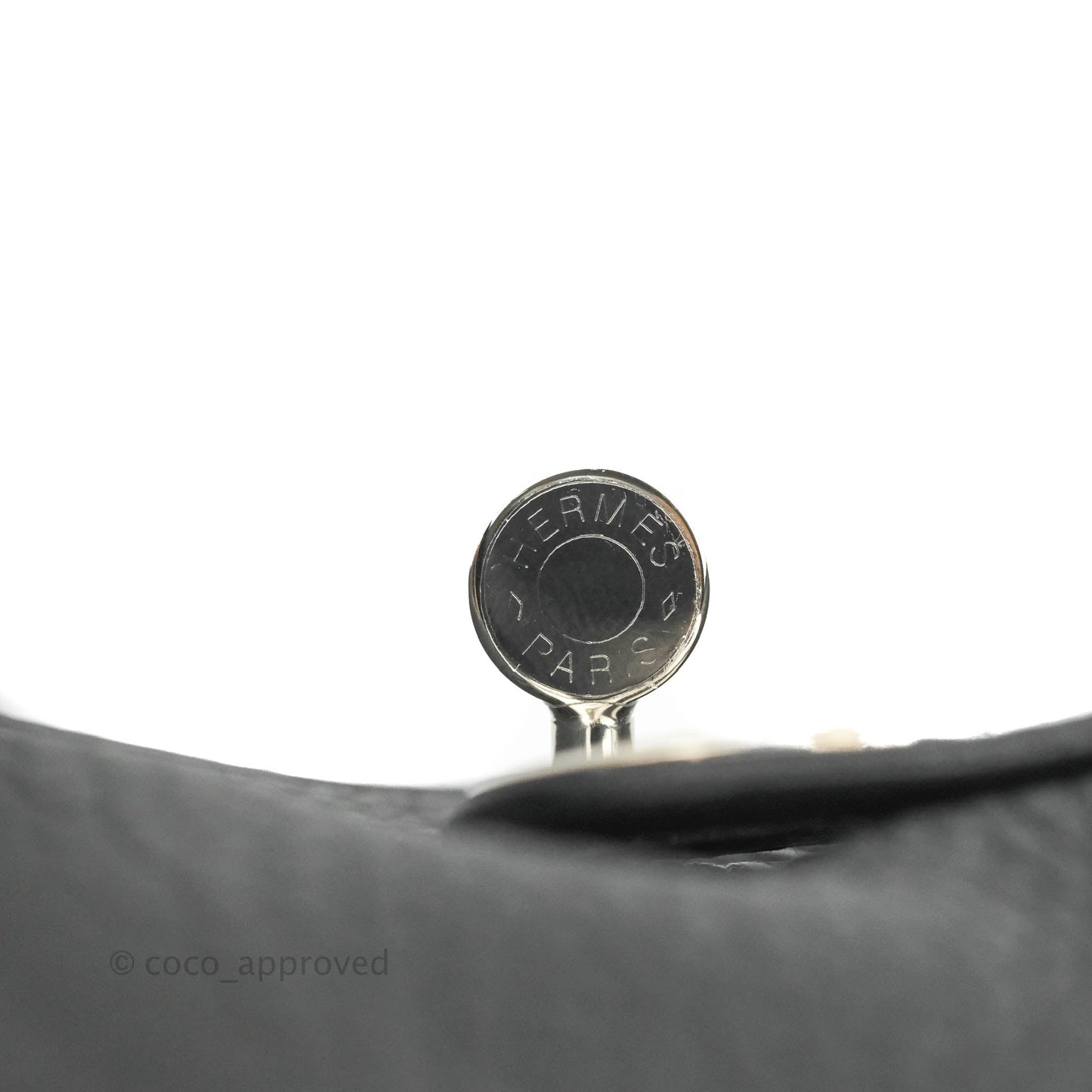 Hermès Lindy 26 Black Clemence Silver Hardware