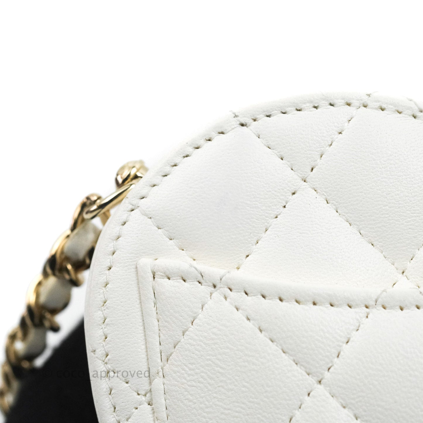 Chanel Small Heart Bag White Lambskin Gold Hardware 22S