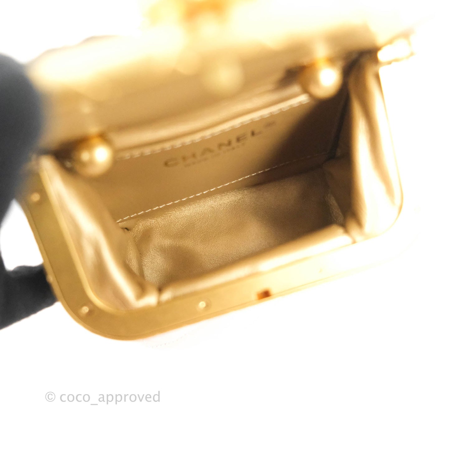 Chanel Kiss Lock Mini Vanity Pink Lambskin Gold Hardware