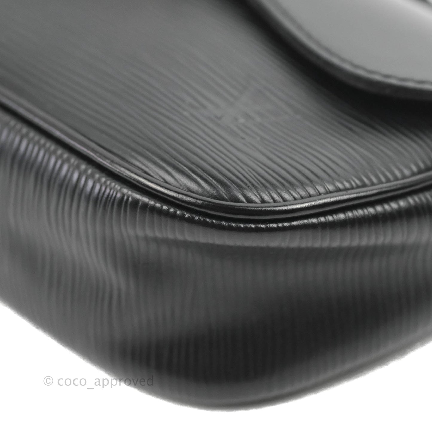 Louis Vuitton Montaigne Clutch Black Epi