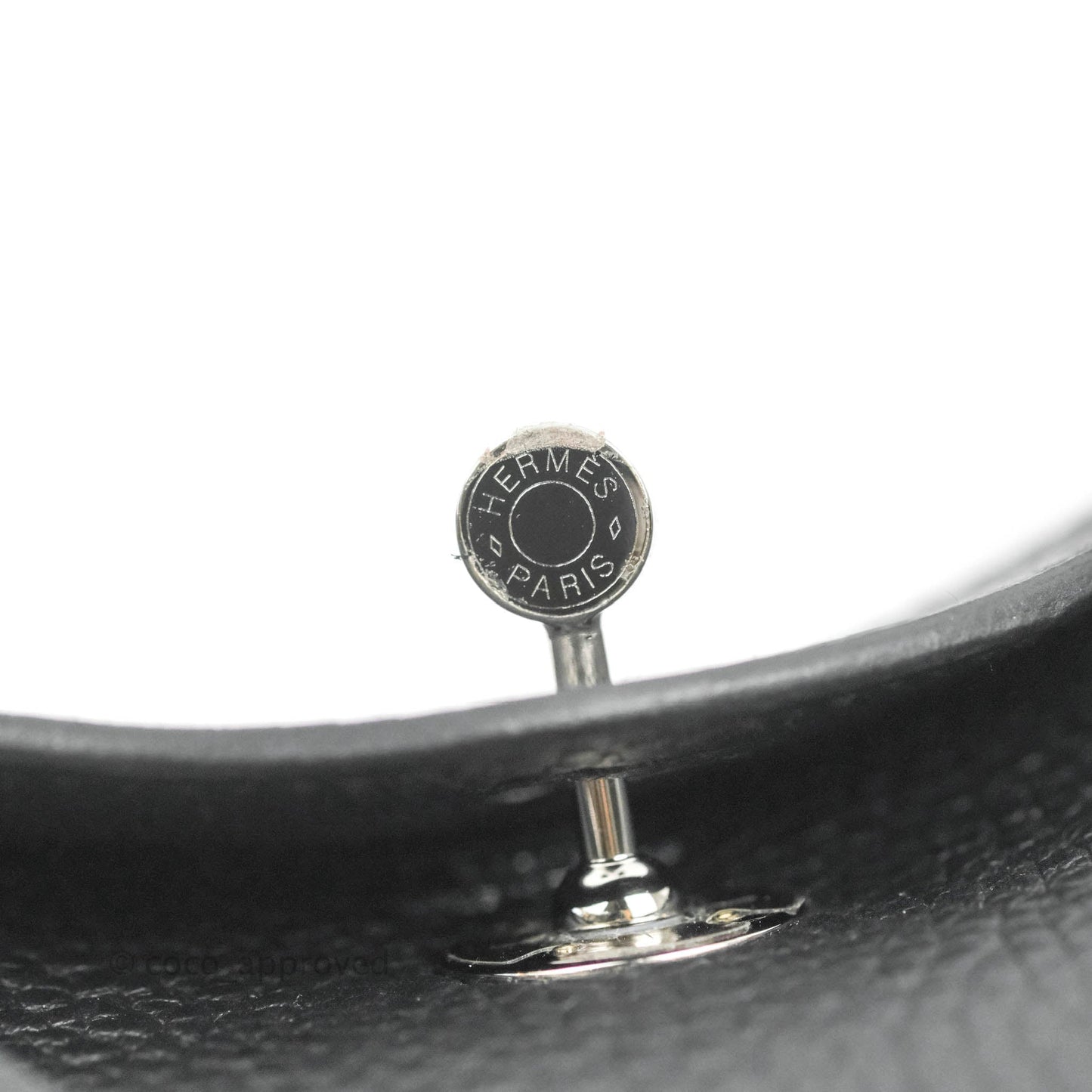 Hermès Mini Lindy 20 Taurillon Clemence Black Palladium Hardware With Twilly