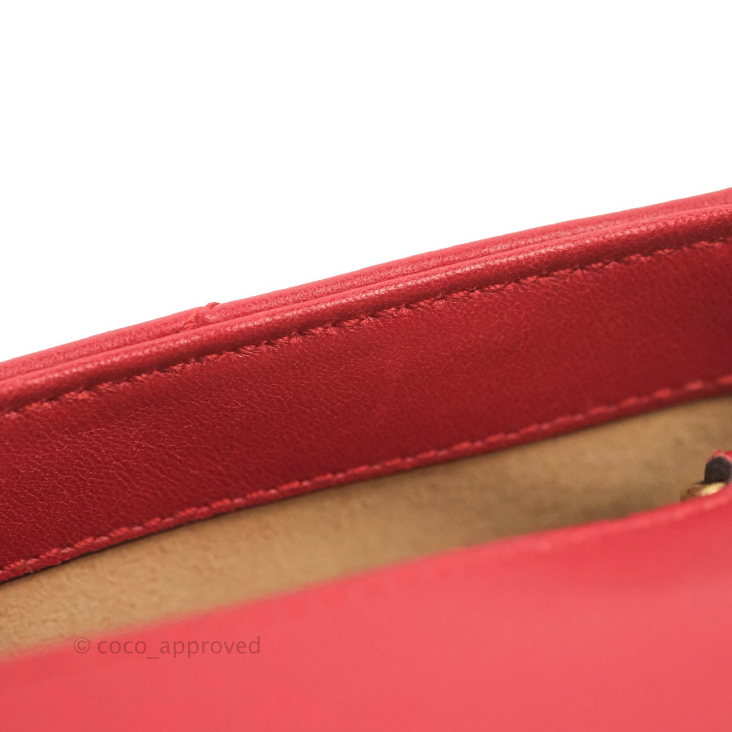 Gucci GG Marmont Matelassé Leather Super Mini Bag Red