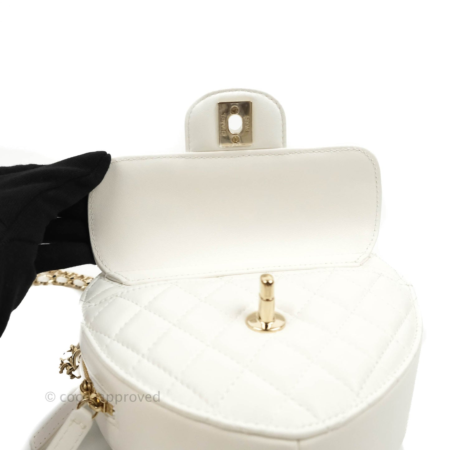 Chanel Large Heart Bag White Lambskin Gold Hardware 22S