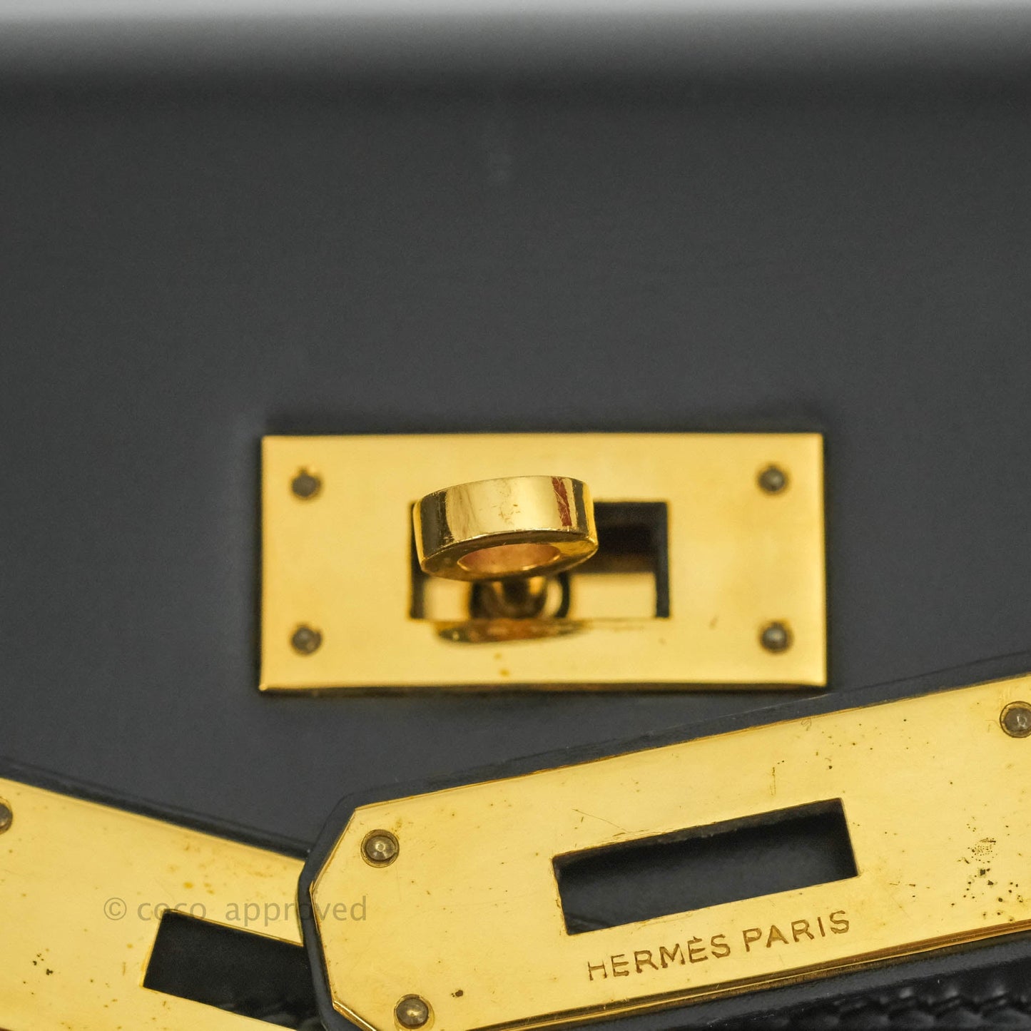 Hermès Kelly 28 Vintage Sellier Black Box Leather Gold Hardware