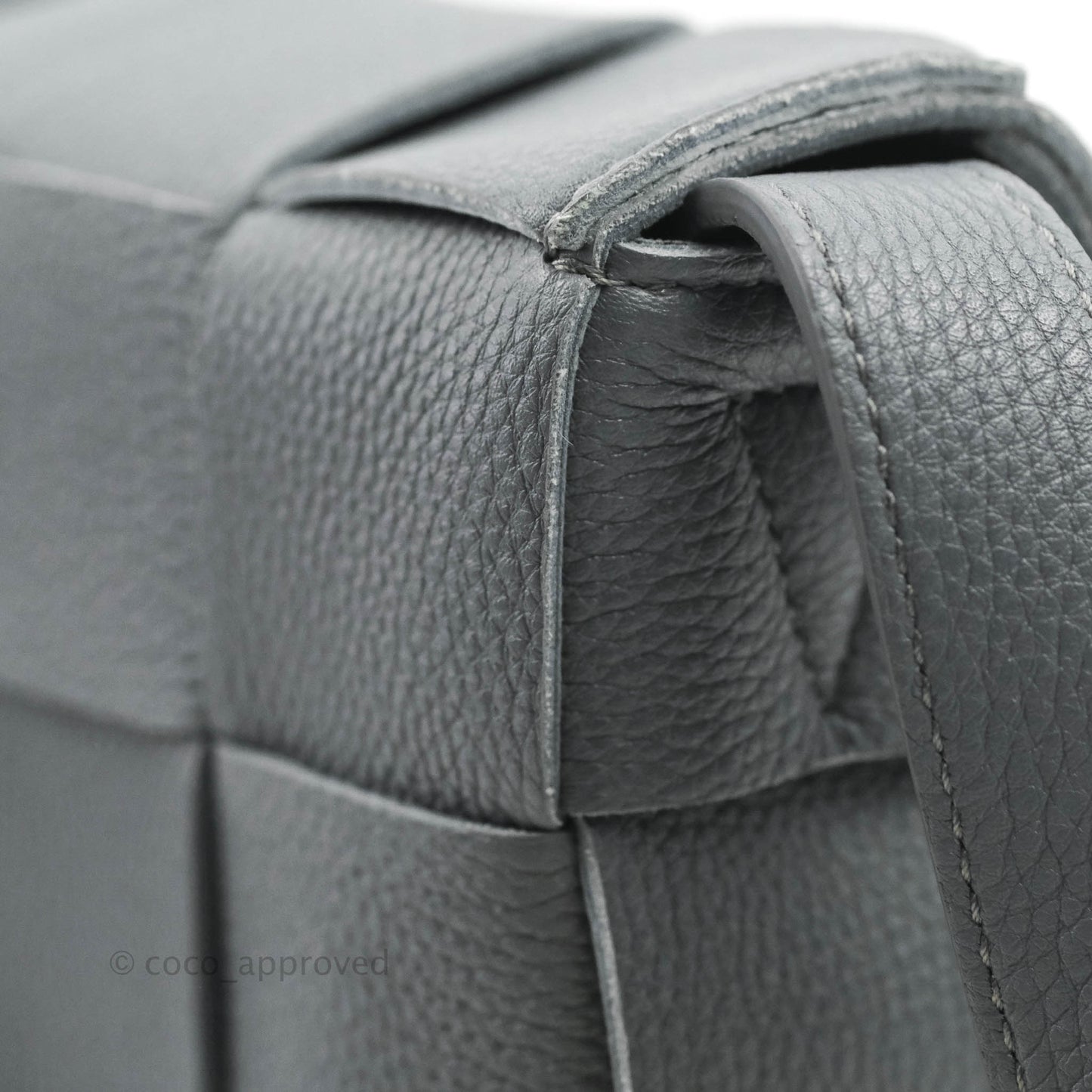 Bottega Veneta Cassette Shoulder Bag Intreccio Thunder Grey Grained Calfskin Gold Hardware