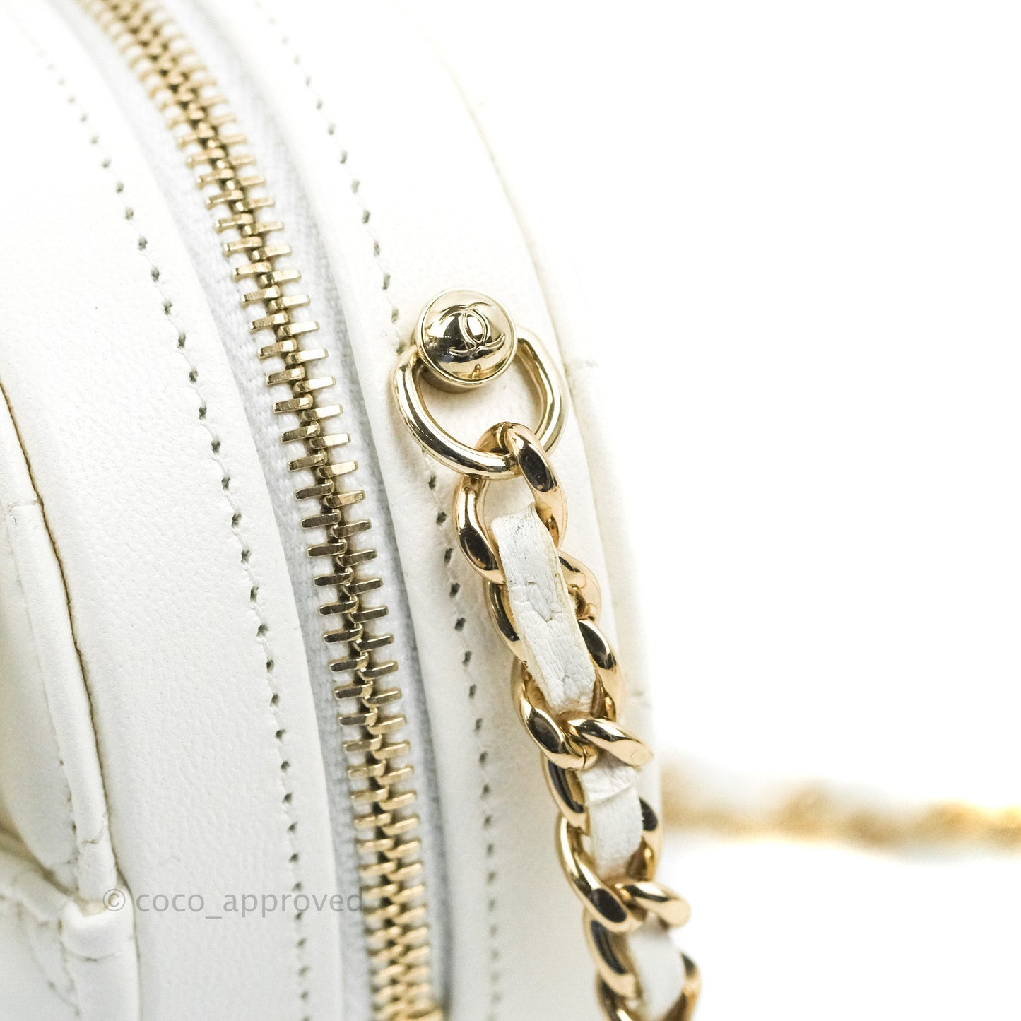 Chanel Small Heart Bag White Lambskin Gold Hardware 22S