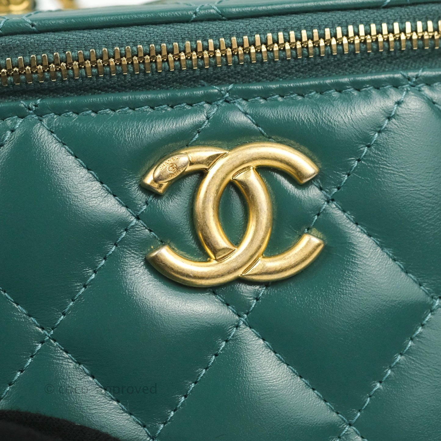 Chanel Quilted Mini Perfect Fit Vanity With Chain Calfskin Pine Green Aged Gold Hardware