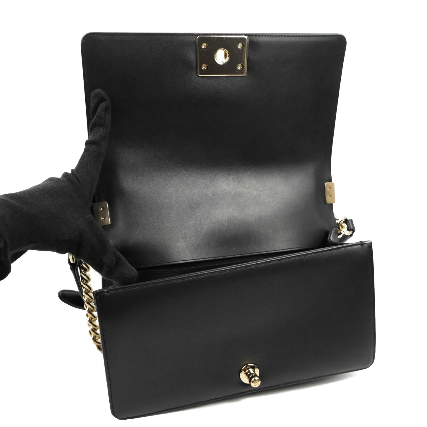 Chanel Medium Boy Chevron Black Calfskin Gold Hardware 19P