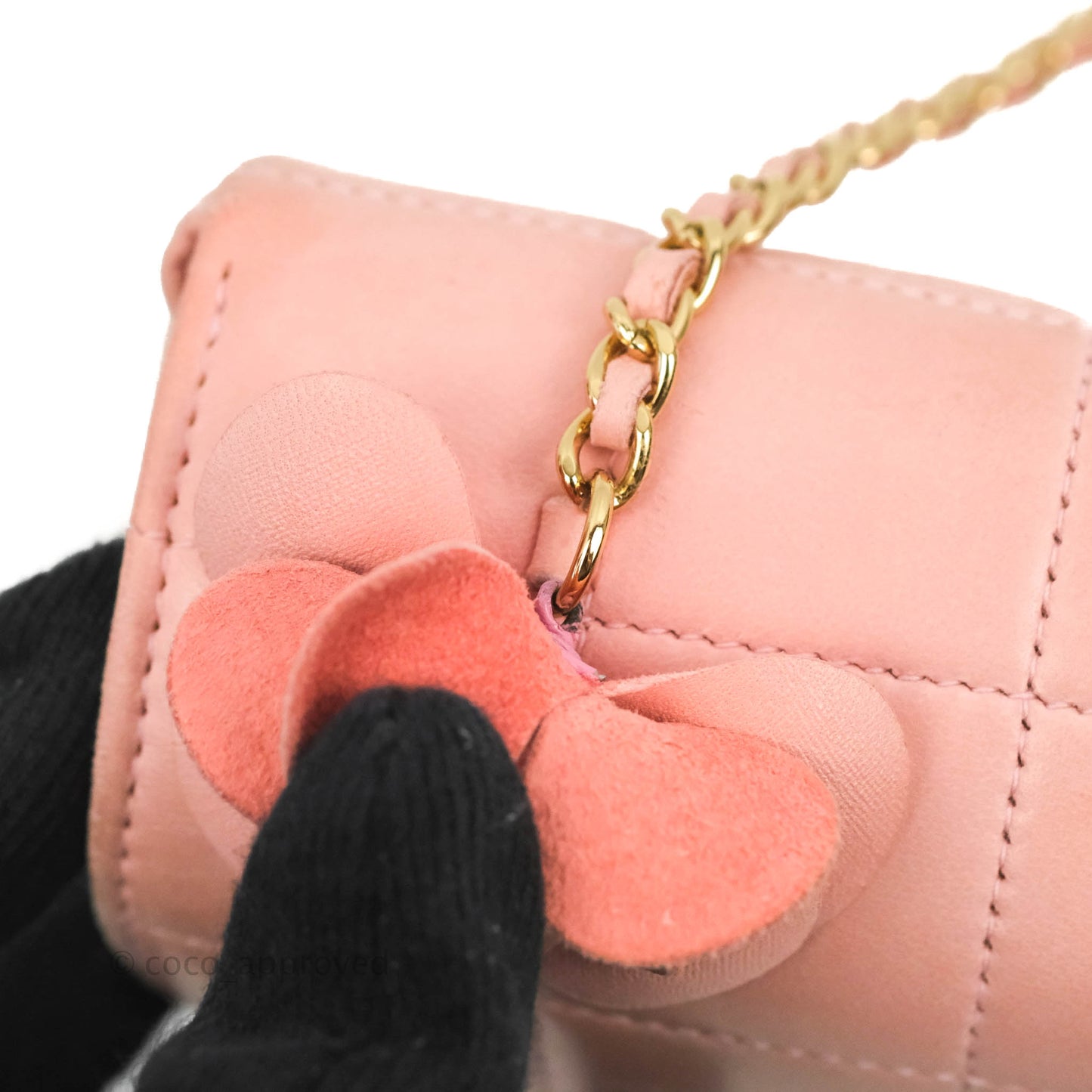 Chanel Vintage Quilted Mini Chocolate Bar Camellia Flap Pink Lambskin Gold Hardware