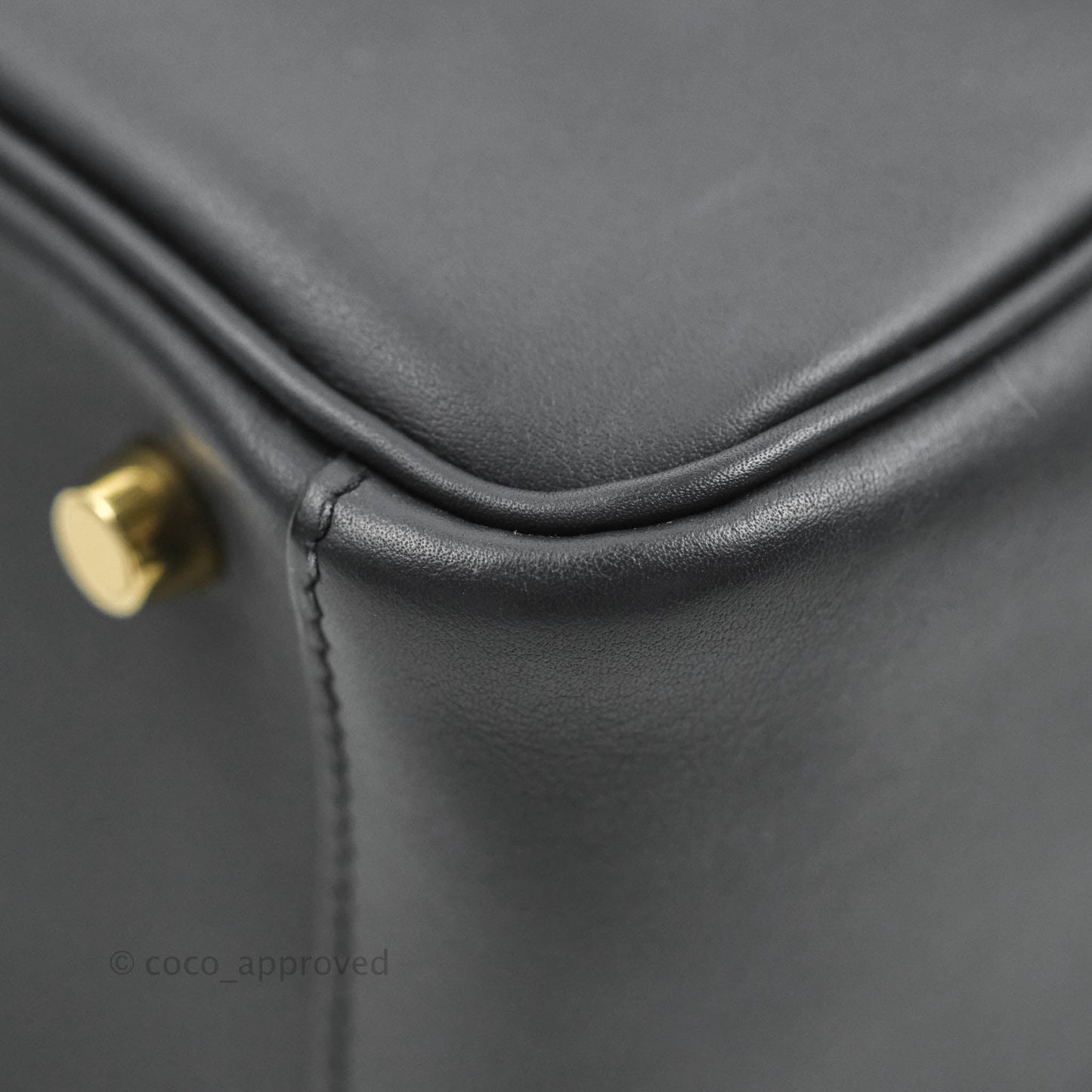 Hermès Lindy 26 Navy Swift Gold Hardware Special Edition