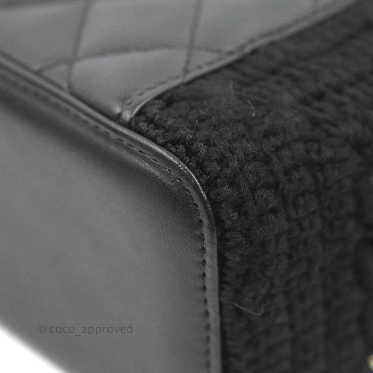 Chanel Vanity with Chain Crochet Black Lambskin Gold Hardware