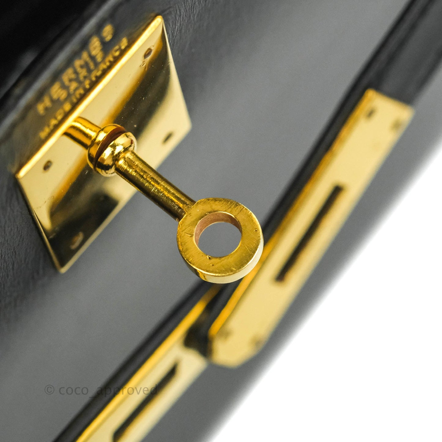 Hermès Kelly 28 Vintage Sellier Black Box Leather Gold Hardware