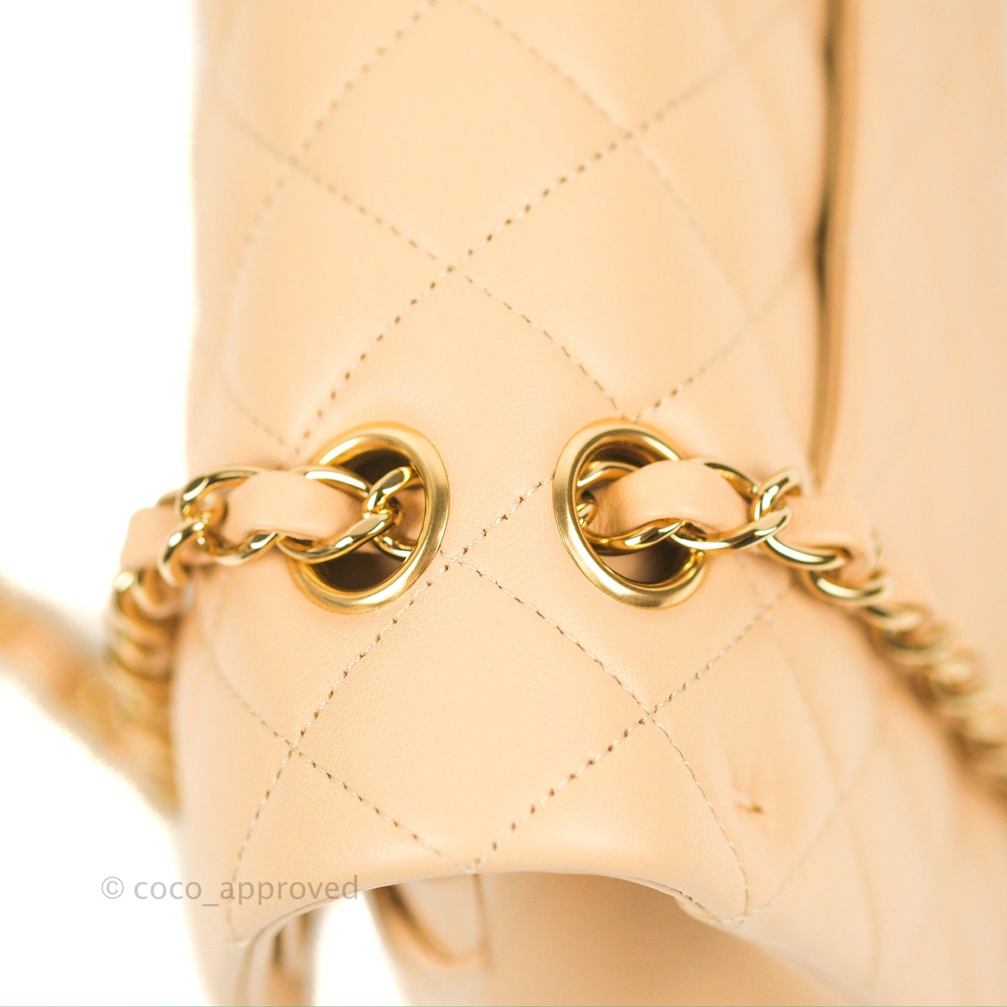 Chanel Classic M/L Medium Flap Quilted Beige Lambskin Gold Hardware