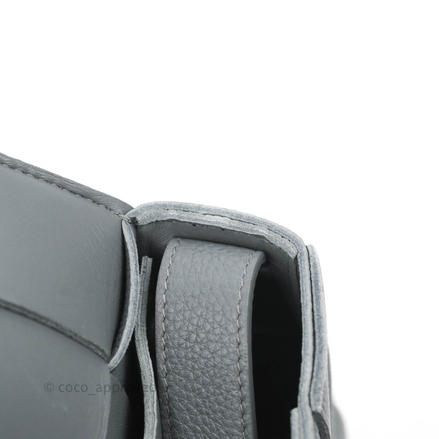 Bottega Veneta Cassette Shoulder Bag Intreccio Thunder Grey Grained Calfskin Gold Hardware