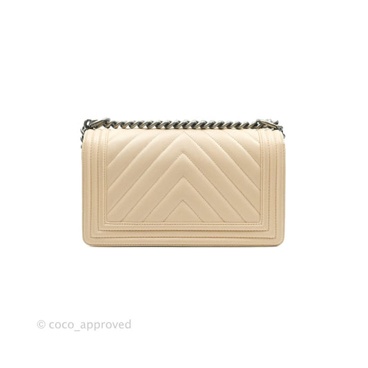 Chanel Chevron Medium Boy Light Pink Beige Caviar Ruthenium Hardware