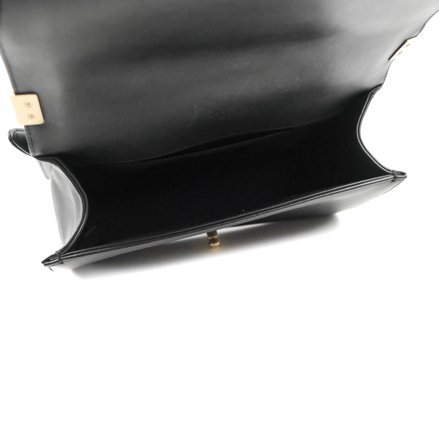 Chanel Medium Boy Chevron Black Calfskin Gold Hardware 19P