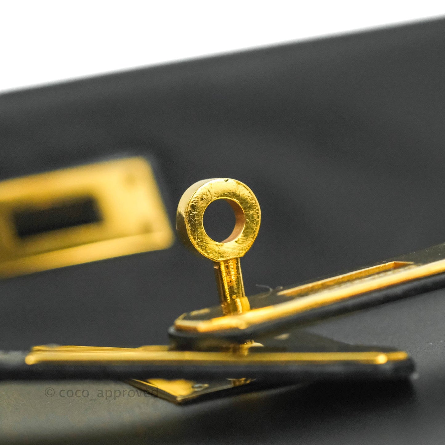 Hermès Kelly 28 Vintage Sellier Black Box Leather Gold Hardware