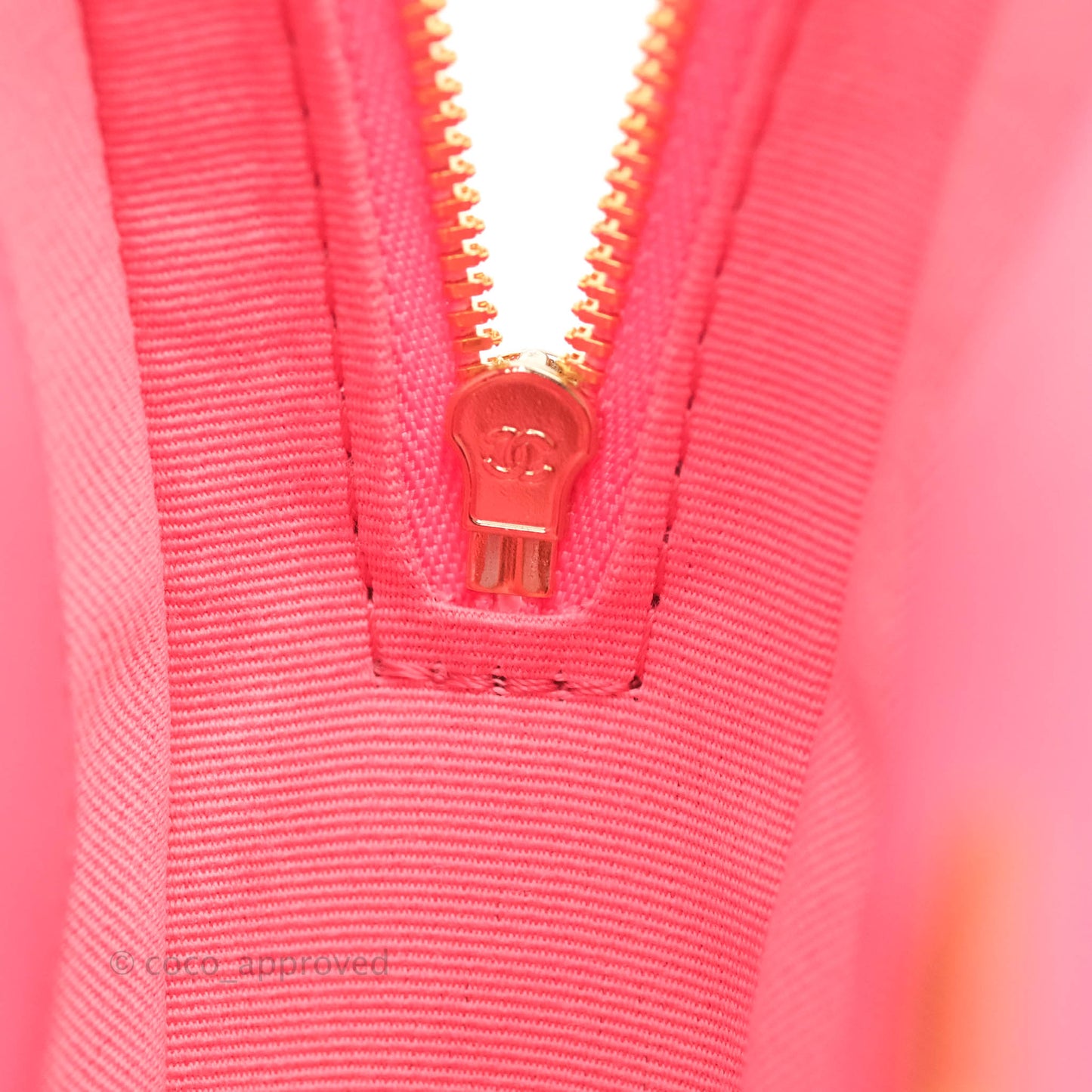 Chanel Large Heart Bag Pink Lambskin Gold Hardware 22S
