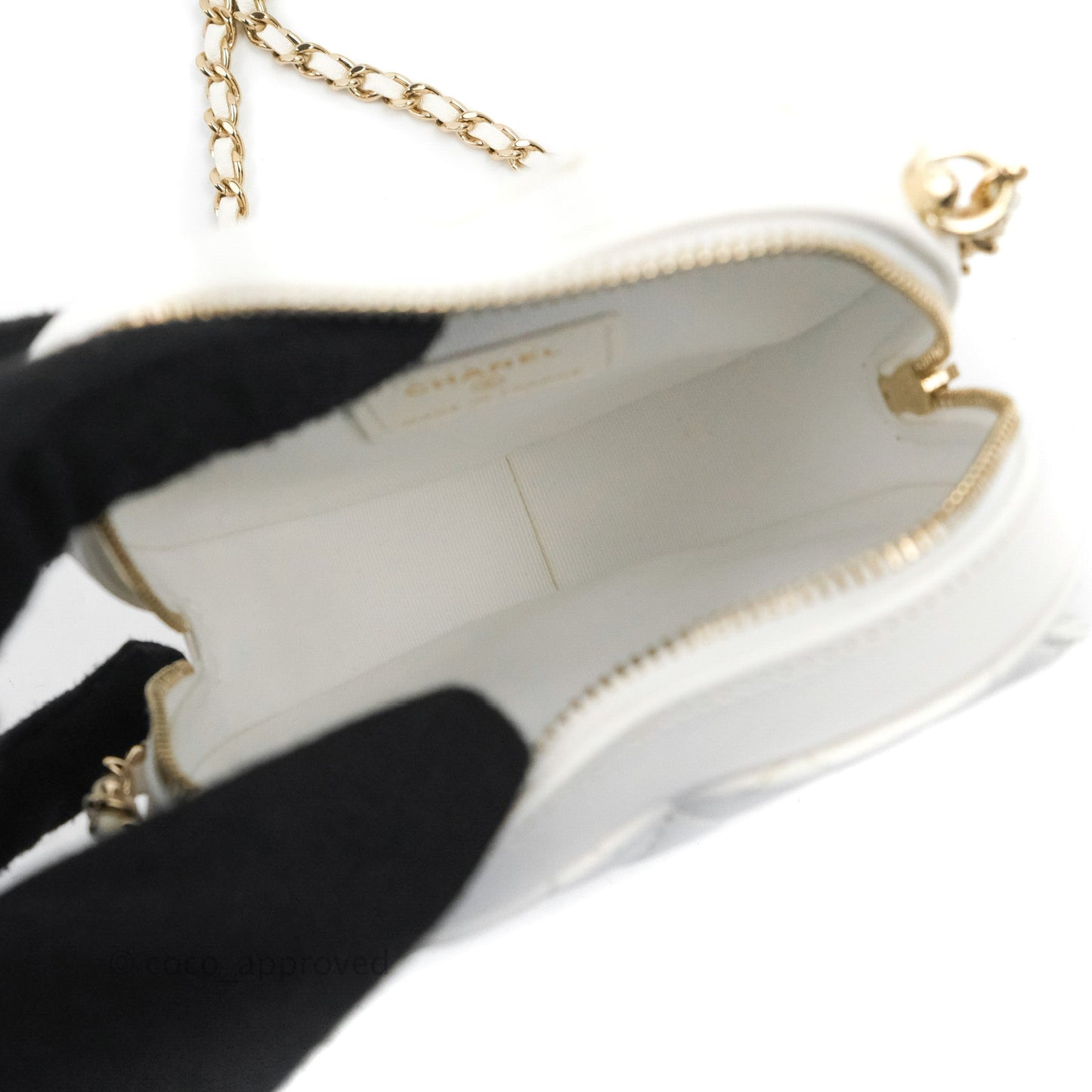 Chanel Small Heart Bag White Lambskin Gold Hardware 22S
