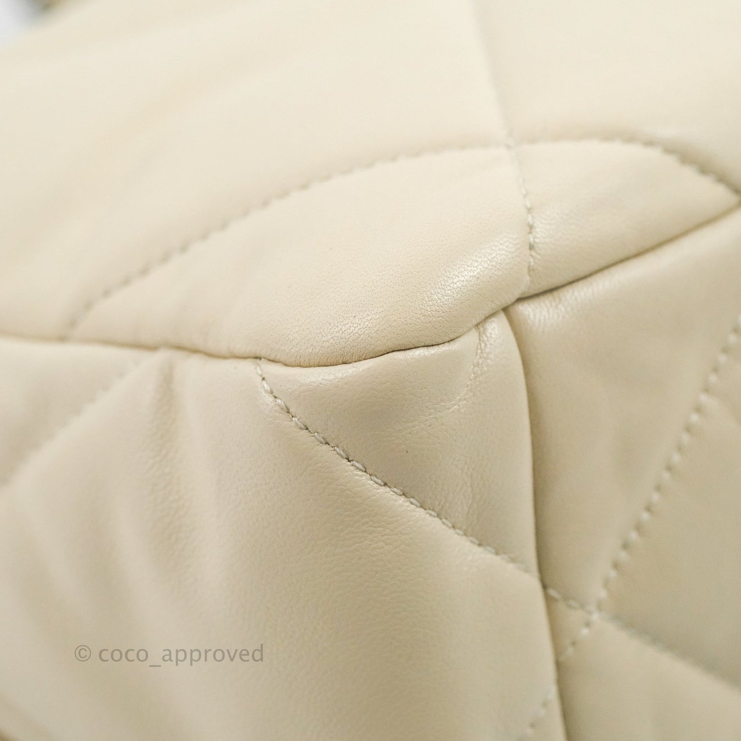 Chanel 19 Medium Ivory Mixed Hardware