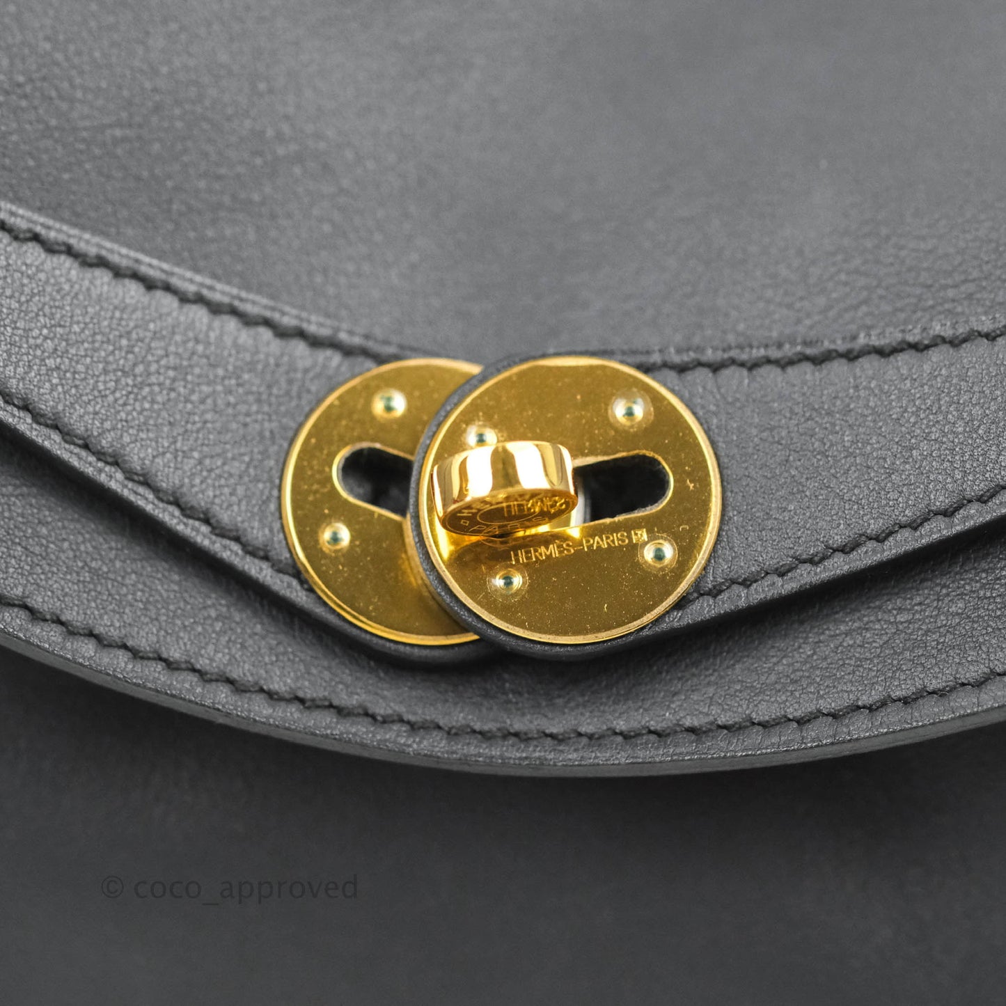 Hermès Lindy 26 Navy Swift Gold Hardware Special Edition