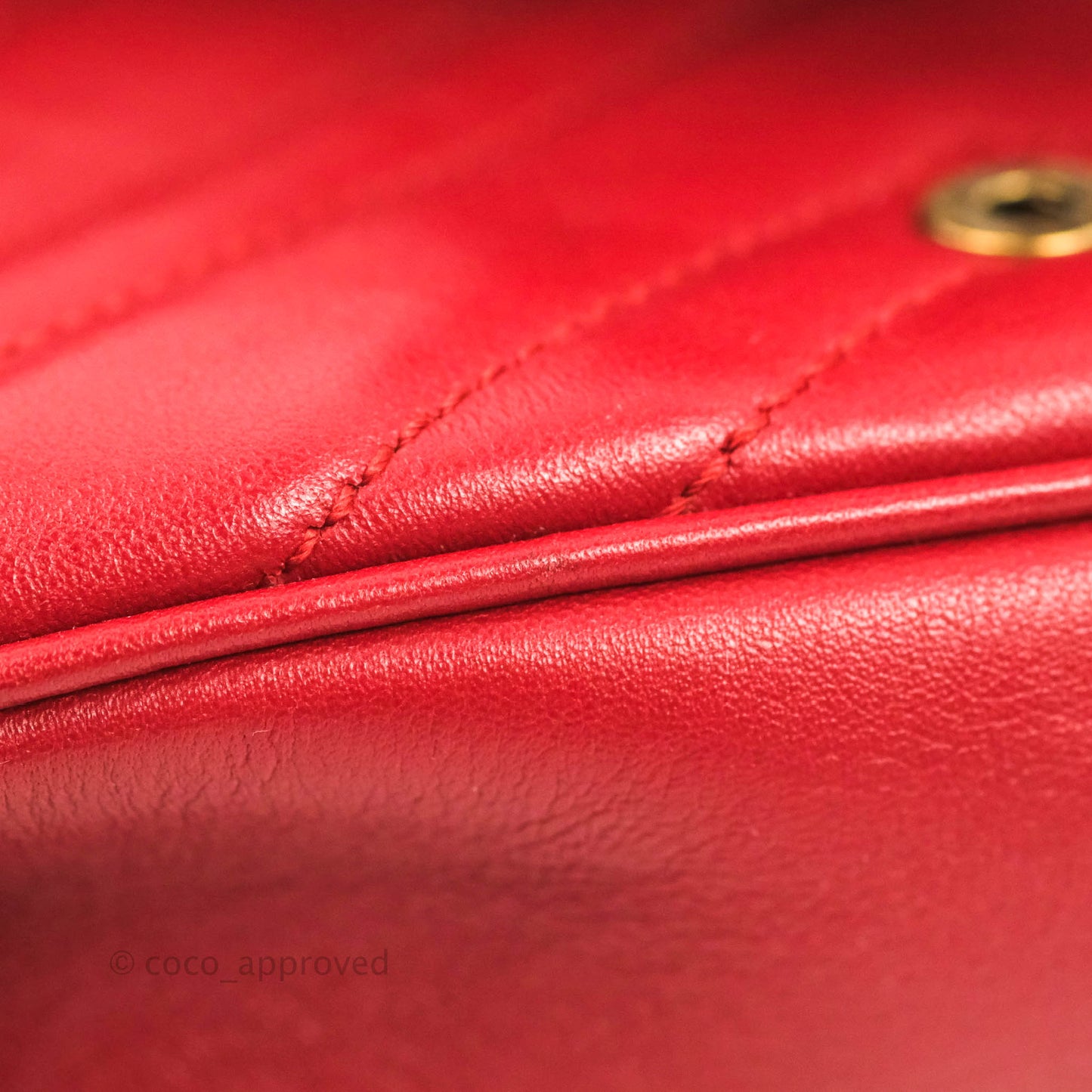 Gucci GG Marmont Matelassé Leather Super Mini Bag Red