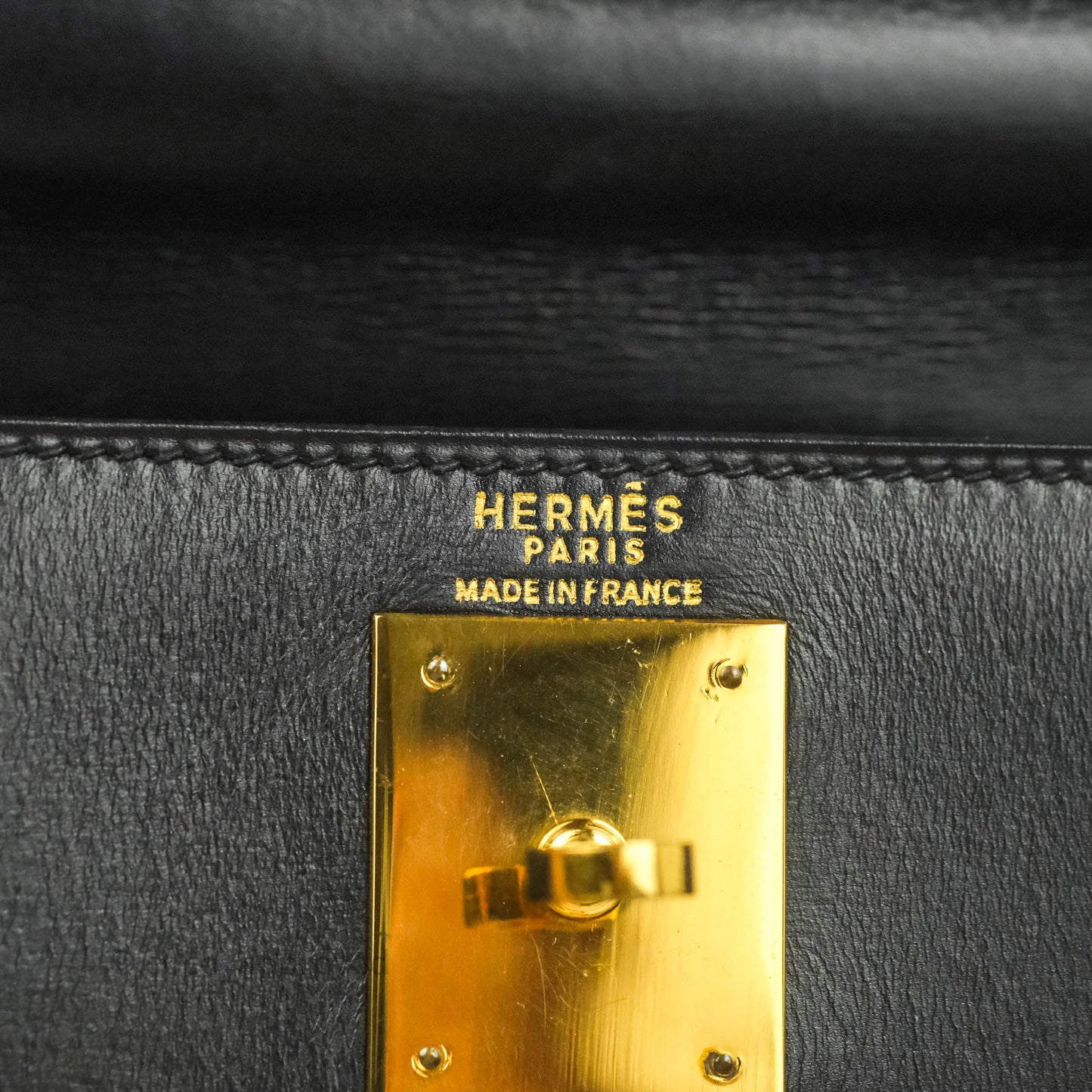Hermès Kelly 28 Vintage Sellier Black Box Leather Gold Hardware