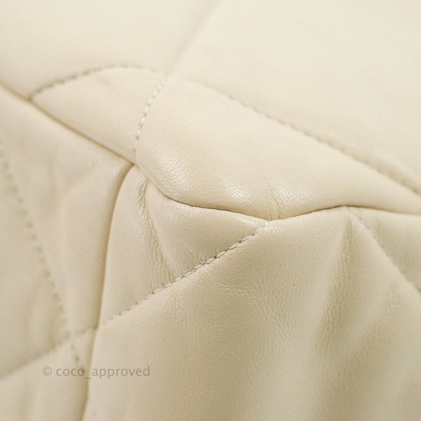 Chanel 19 Medium Ivory Mixed Hardware