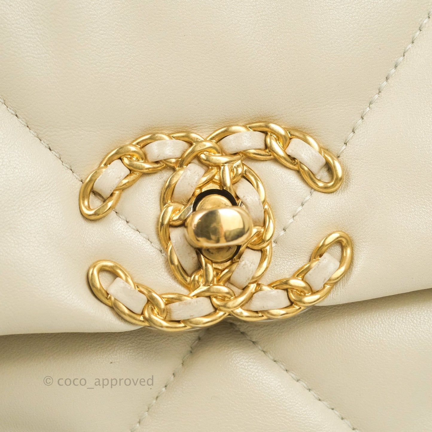 Chanel 19 Medium Ivory Mixed Hardware