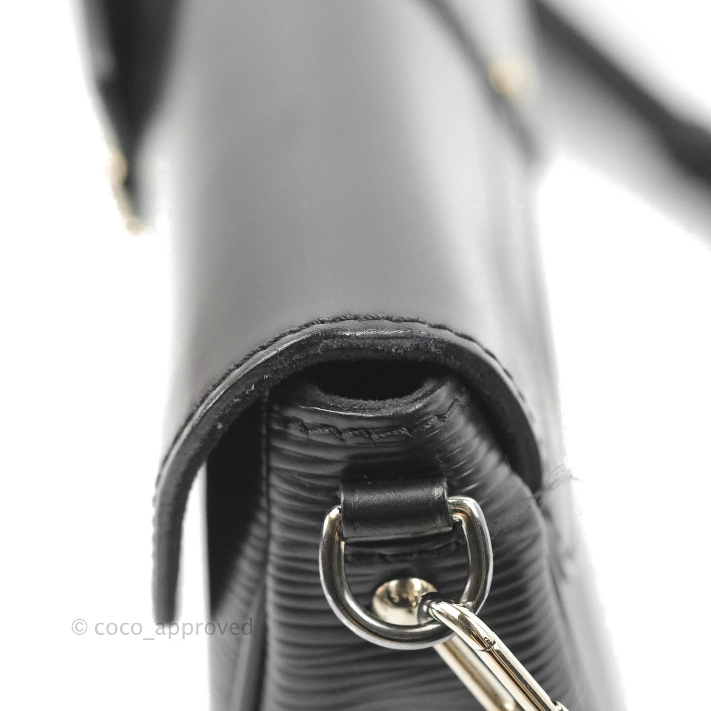 Louis Vuitton Montaigne Clutch Black Epi