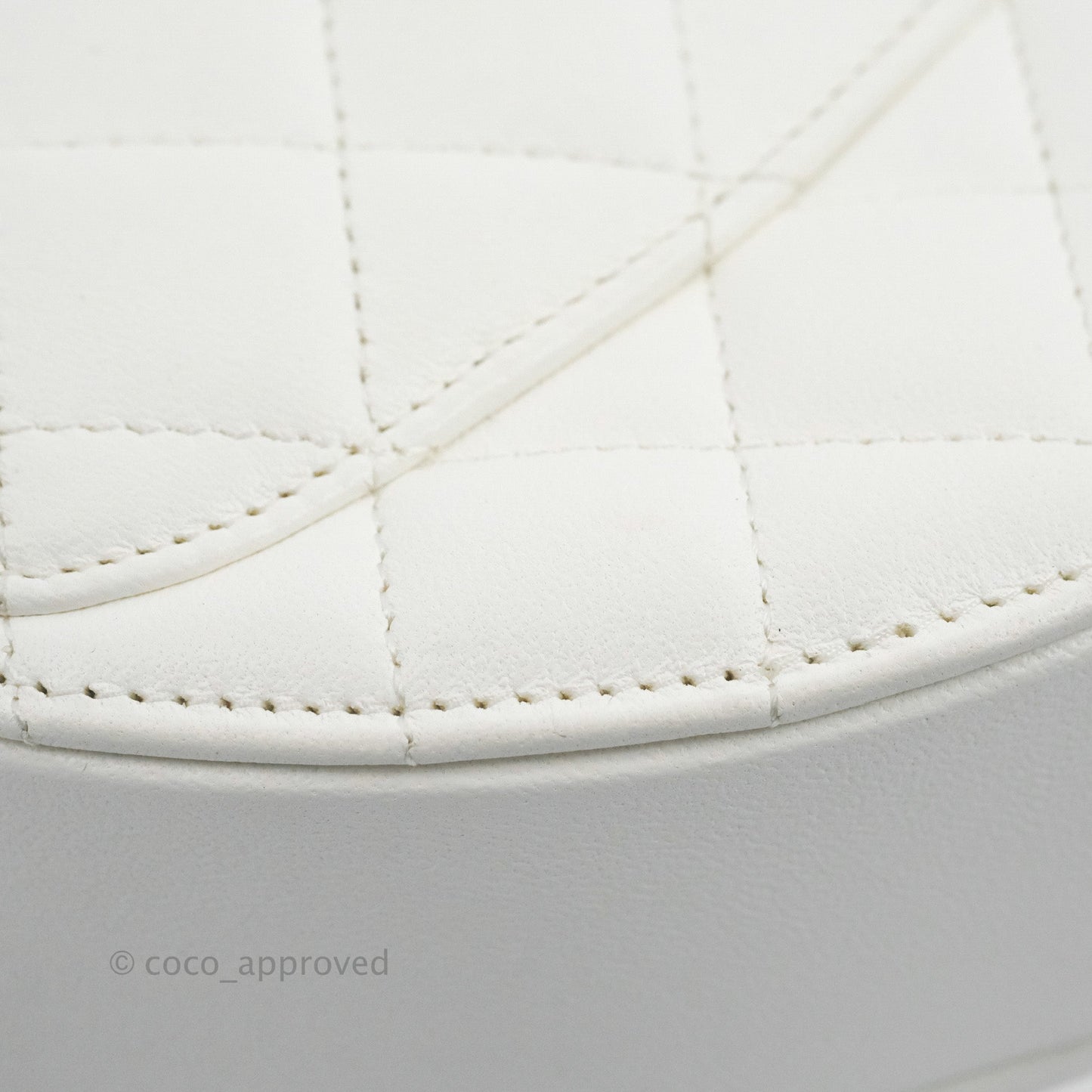 Chanel Small Heart Bag White Lambskin Gold Hardware 22S