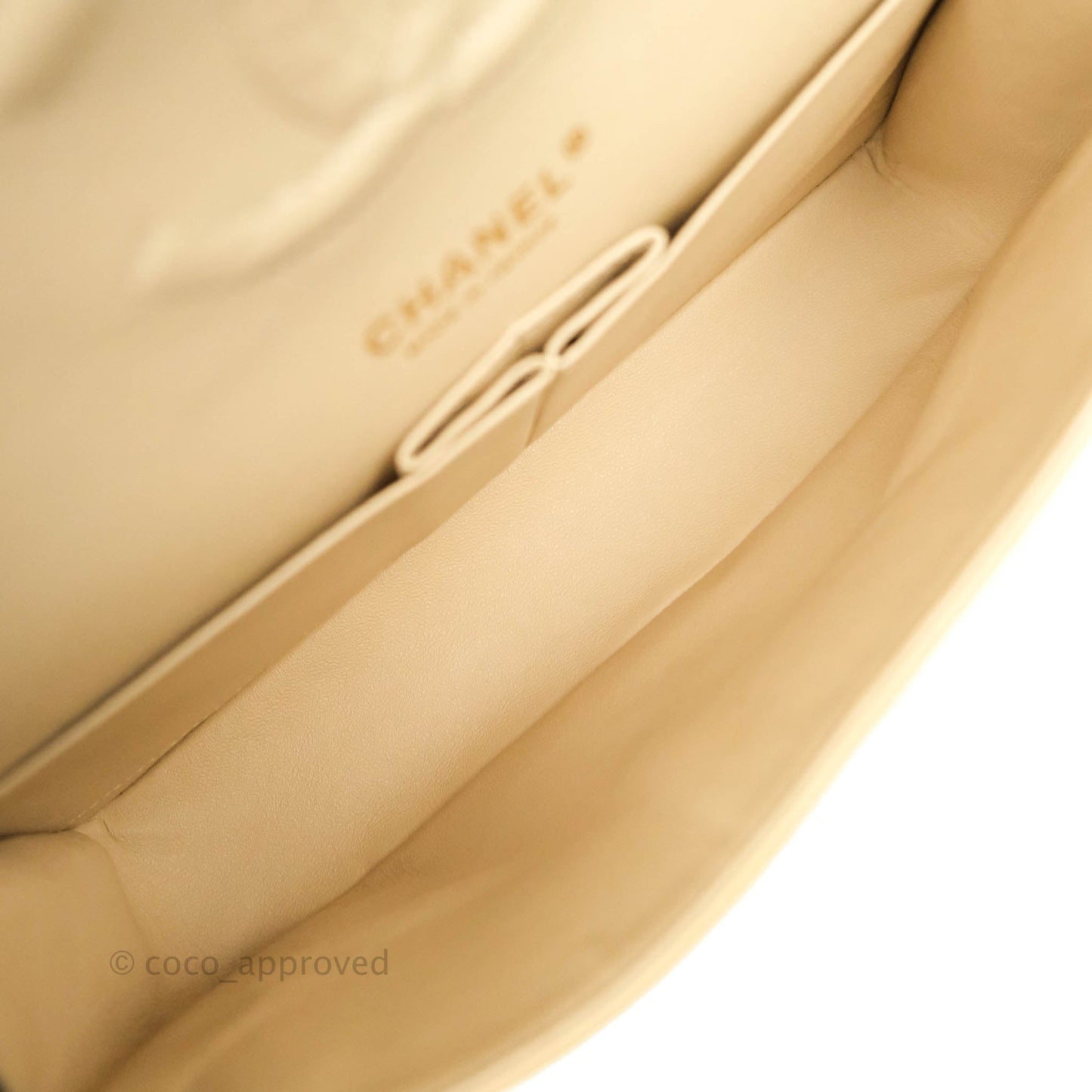 Chanel Classic M/L Medium Double Flap Beige Lambskin Gold Hardware Metal