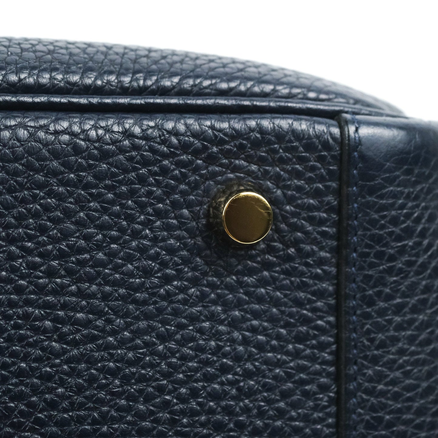 Hermès Lindy 26 Taurillion Clemence Bleu Nuit 2Z Gold Hardware