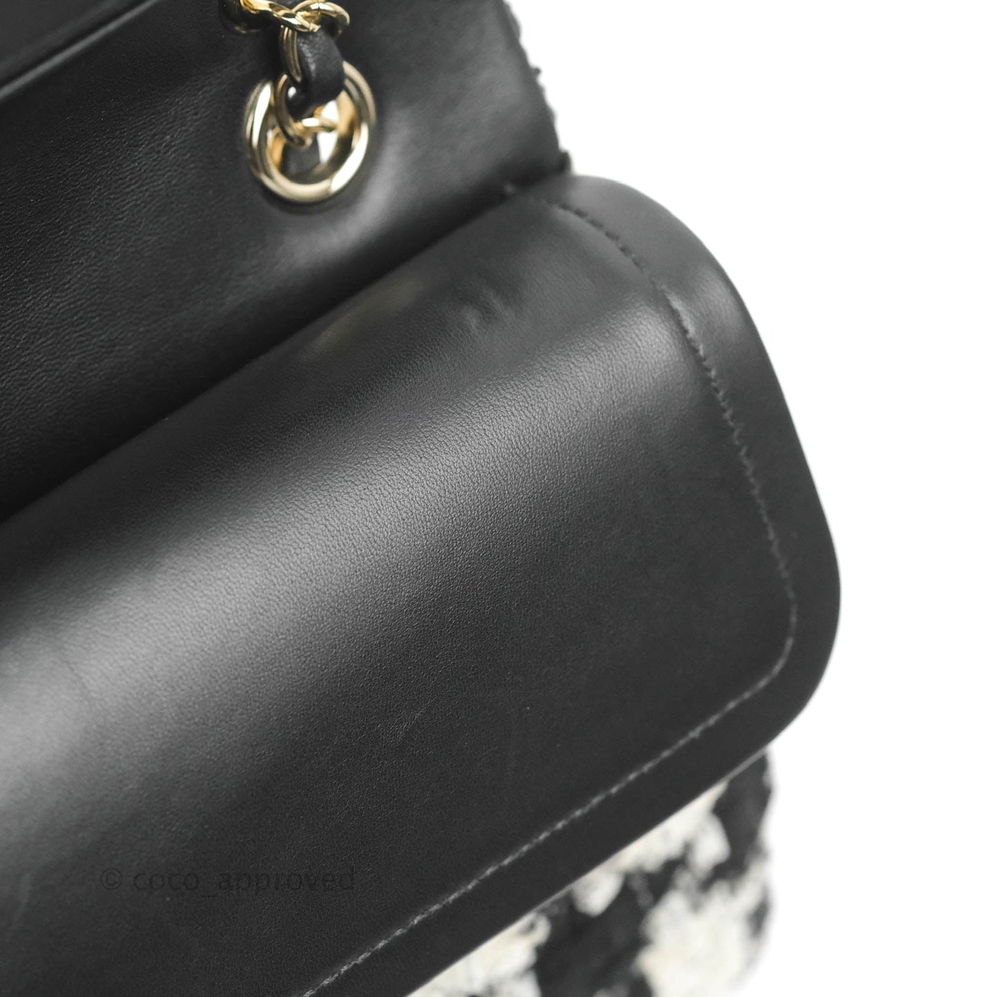Chanel Quilted M/L Medium Double Flap Black White Houndstooth Tweed Gold Hardware