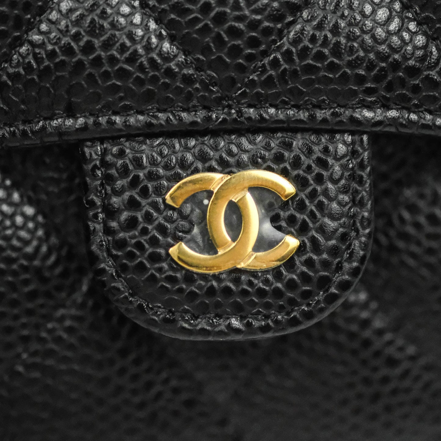 Chanel Classic Flap Wallet Black Caviar Gold Hardware⁣