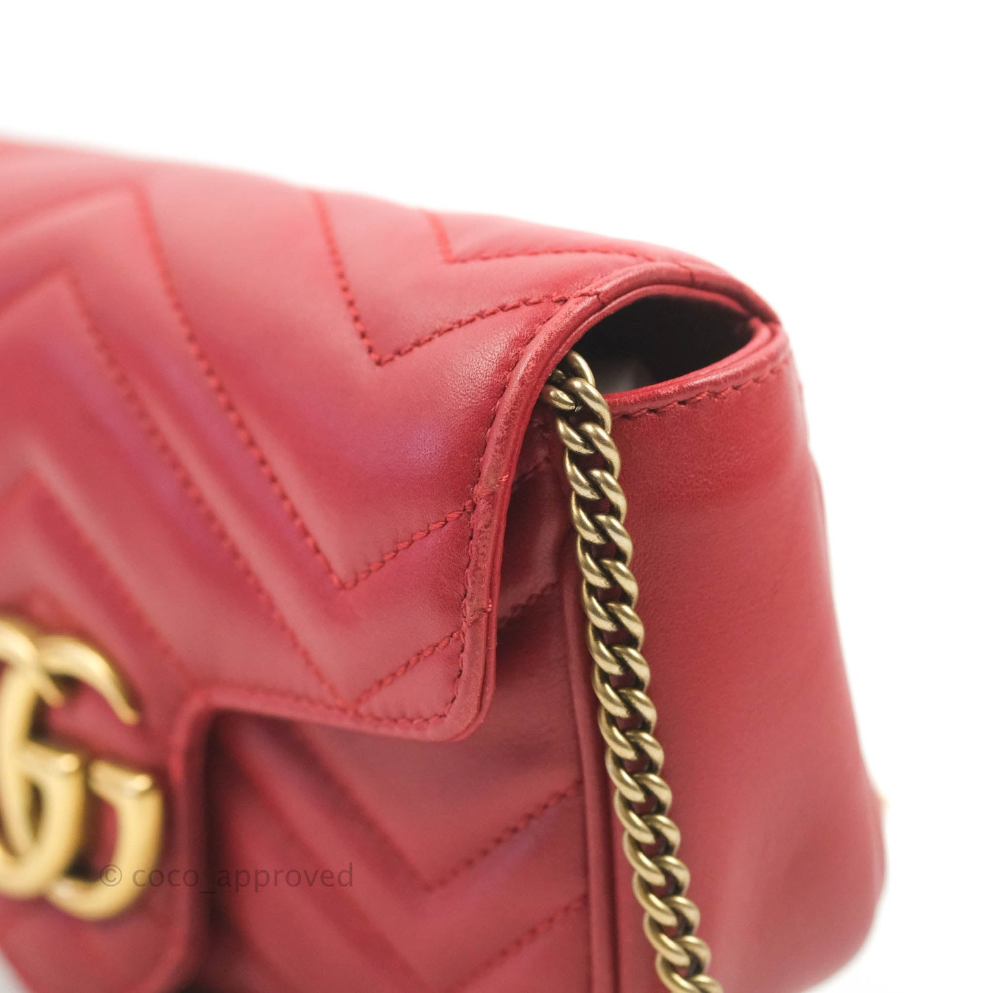 Gucci GG Marmont Matelassé Leather Super Mini Bag Red