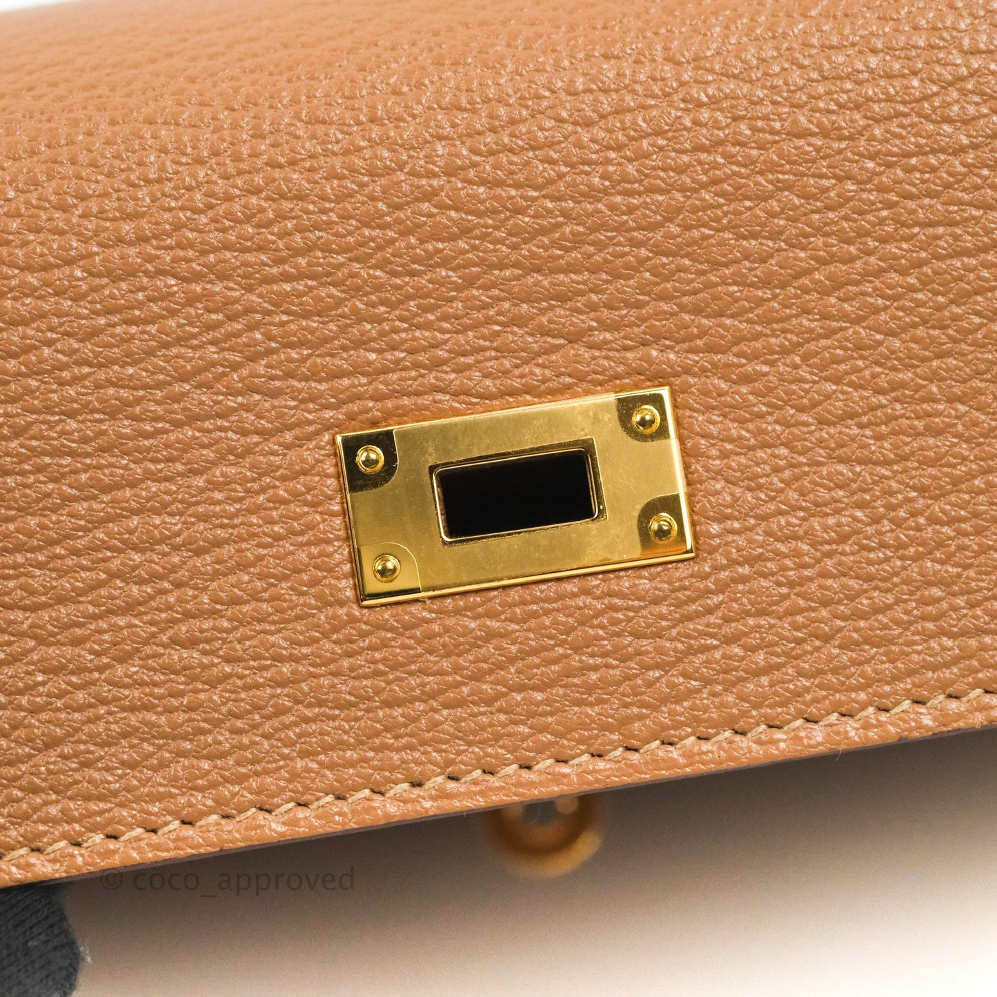 Hermès Kelly To Go Wallet Quebracho Chevre Mysore Gold Hardware