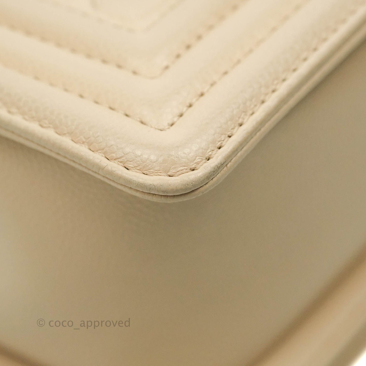 Chanel Chevron Medium Boy Light Pink Beige Caviar Ruthenium Hardware