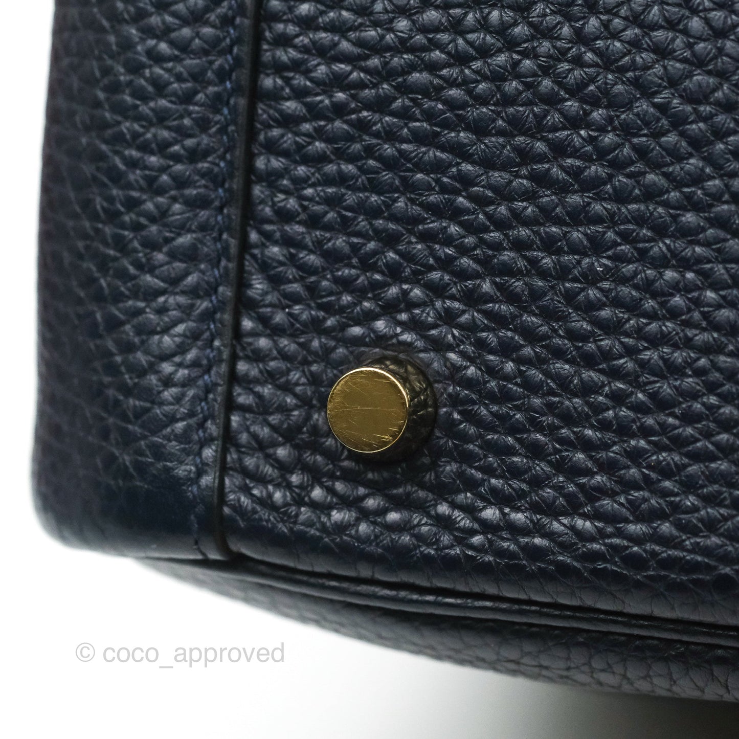 Hermès Lindy 26 Taurillion Clemence Bleu Nuit 2Z Gold Hardware