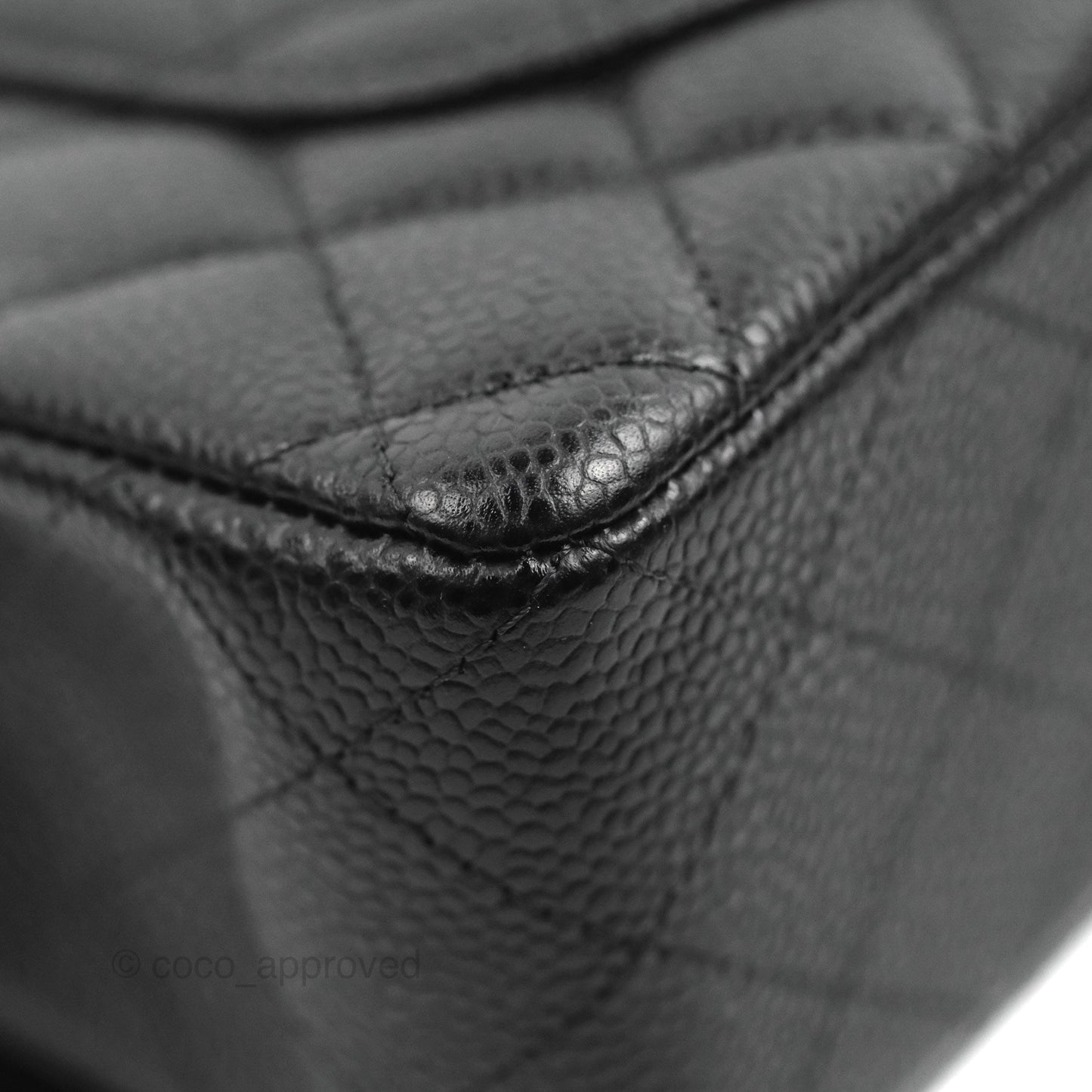 Chanel S/M Small Classic Quilted Flap Black Caviar Gold Hardware