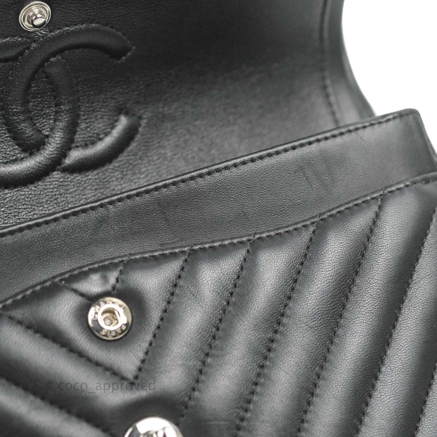 Chanel Classic Chevron S/M Small Double Flap Black Lambskin Silver Hardware