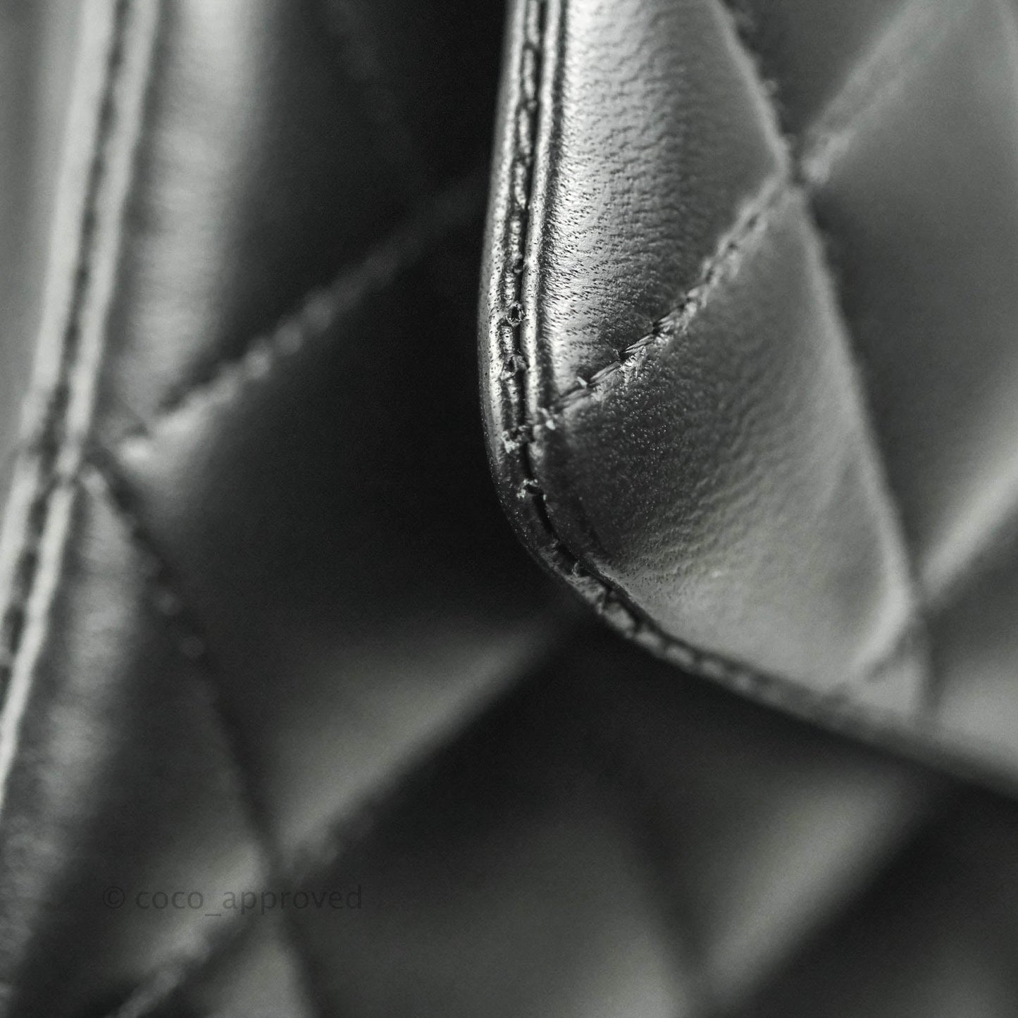 Chanel Classic Quilted M/L Medium Double Flap So Black Lambskin