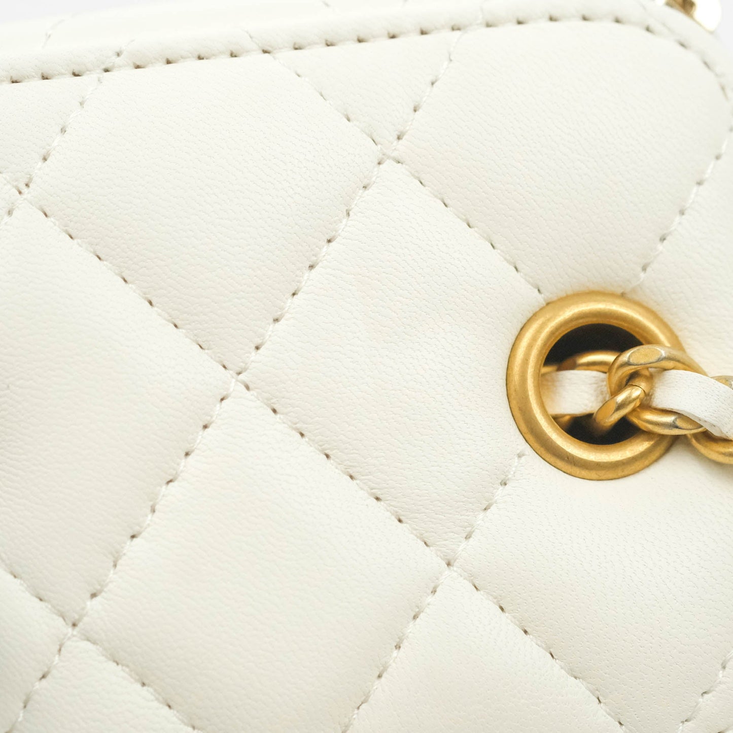 Chanel Mini Pearl Crush Vanity With Chain White Lambskin Aged Gold Hardware