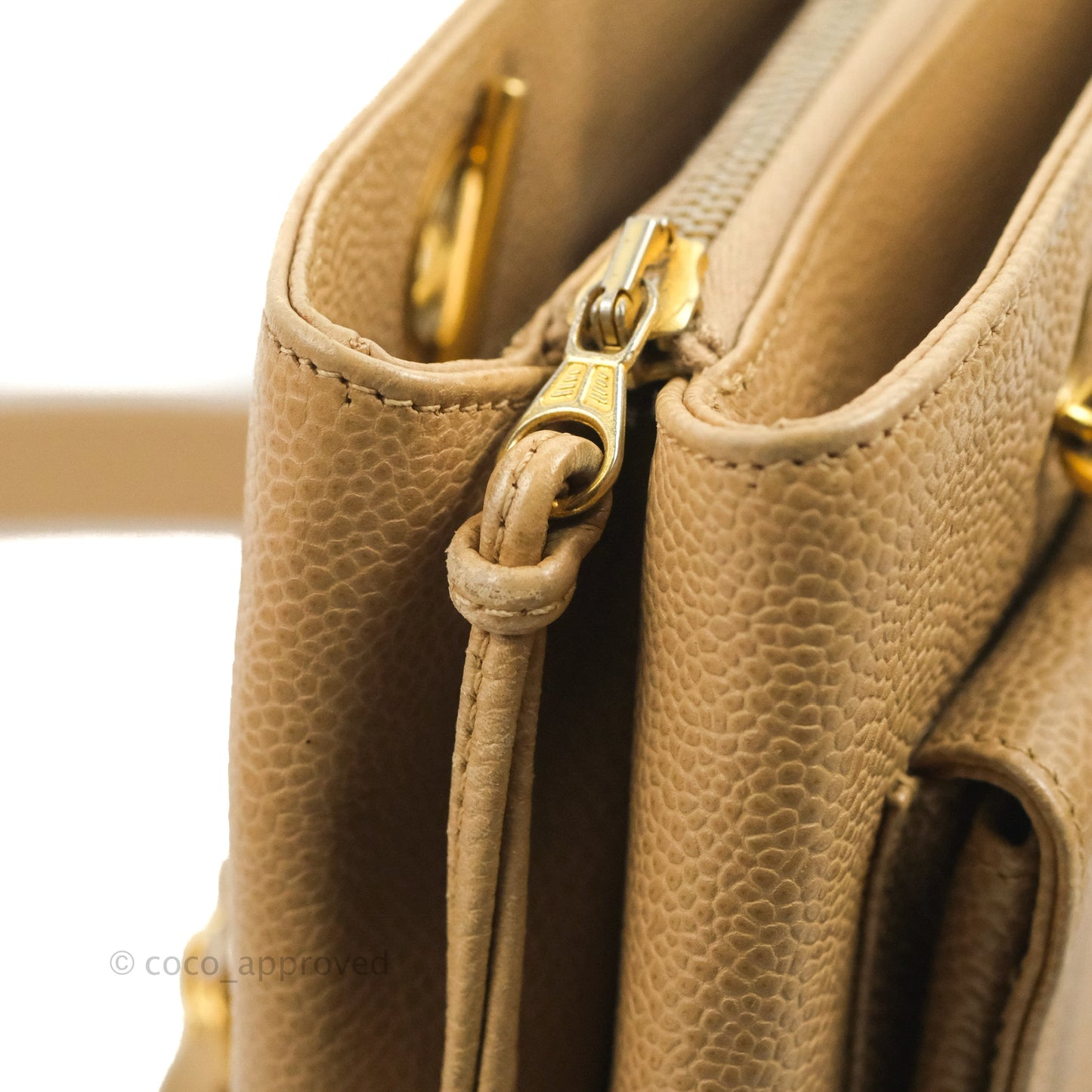 Chanel Vintage Tote Beige Caviar 24K Gold Hardware