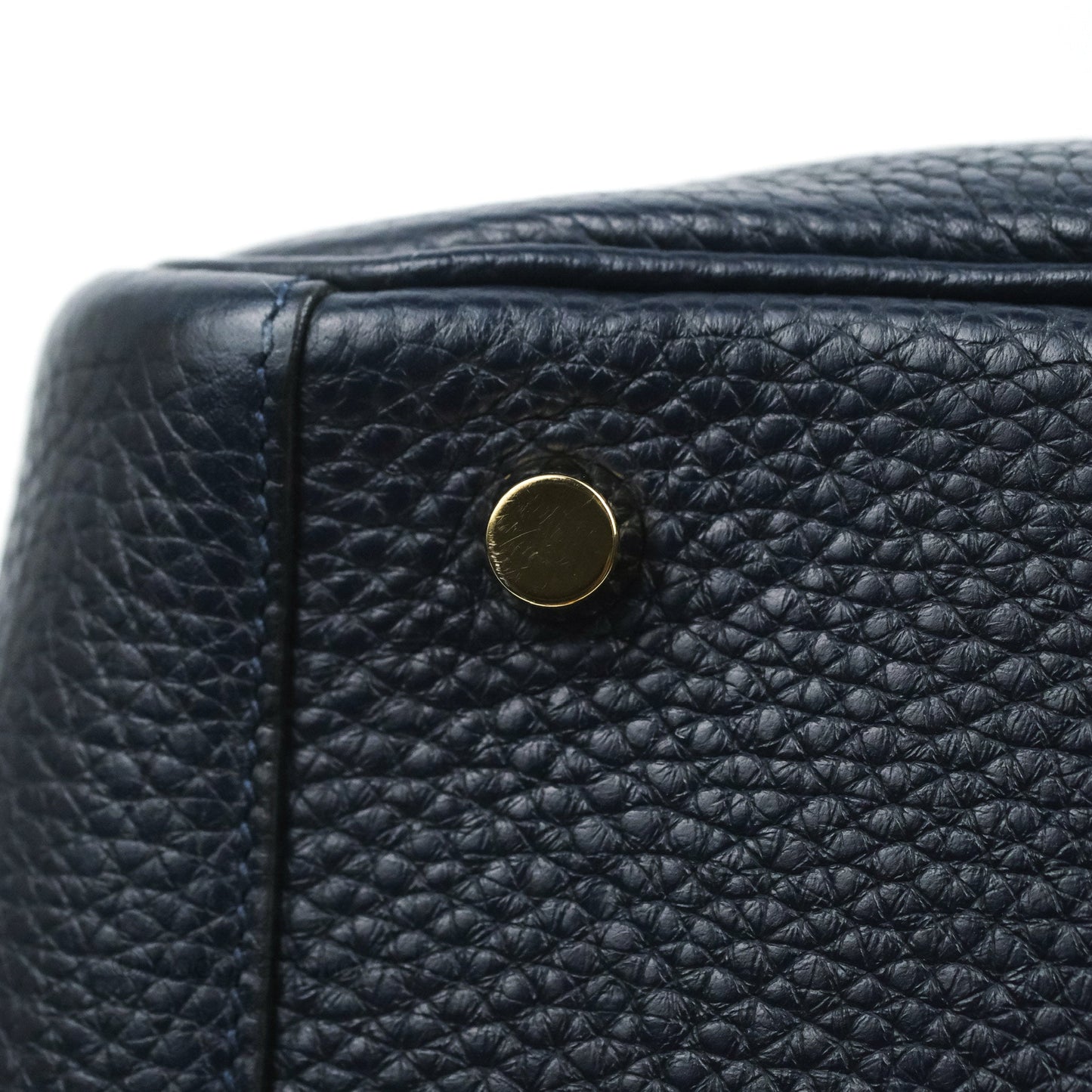 Hermès Lindy 26 Taurillion Clemence Bleu Nuit 2Z Gold Hardware