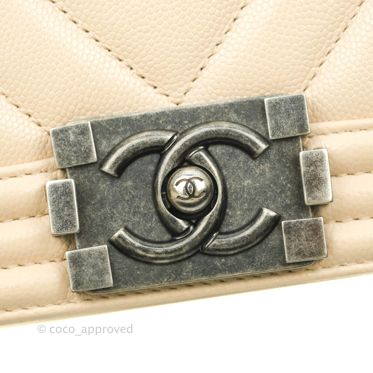 Chanel Chevron Medium Boy Light Pink Beige Caviar Ruthenium Hardware