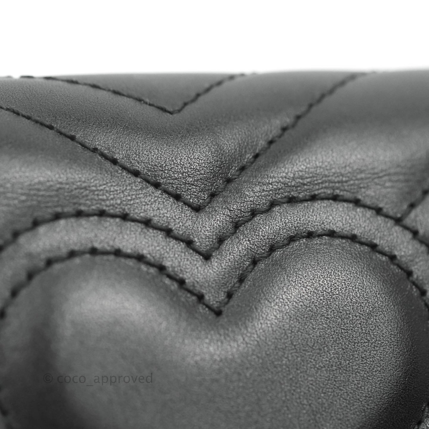 Gucci Matelasse GG Marmont Mini Bag Black Calfskin Gold Hardware