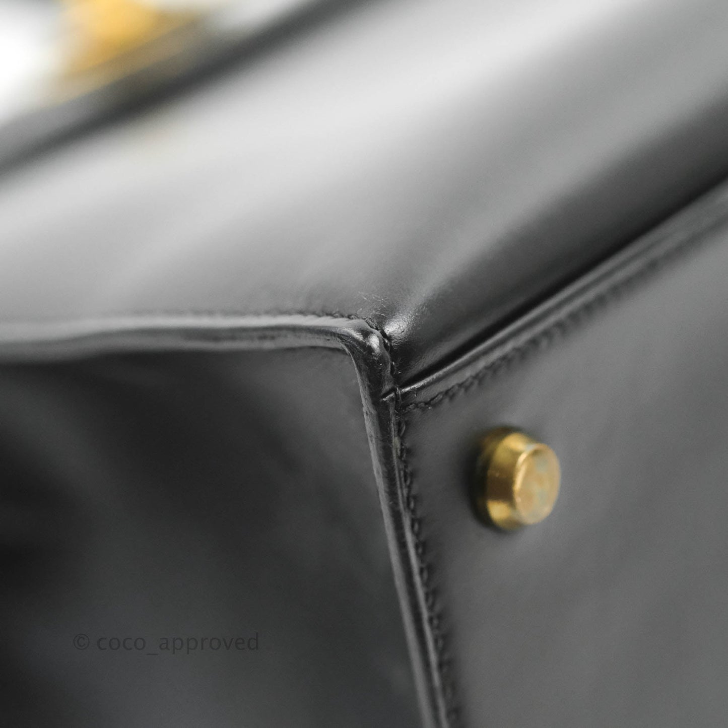 Hermès Kelly 28 Vintage Sellier Black Box Leather Gold Hardware